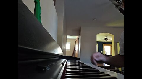 A little Saturday morning étude to keep the mind and fingers limber.
