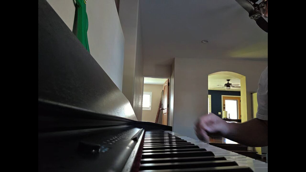 A little Saturday morning étude to keep the mind and fingers limber.