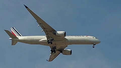 Airbus A350 F-HTYP coming from Paris to Fortaleza