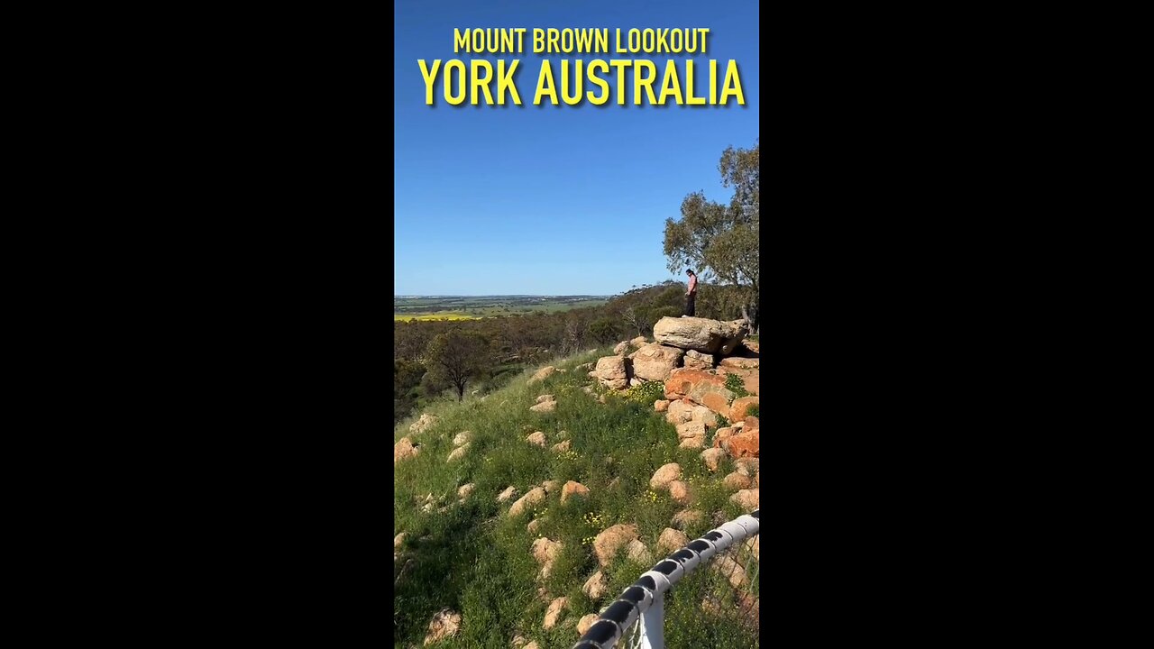 Exploring York Australia: View of Avon Valley from Mount Brown Lookout
