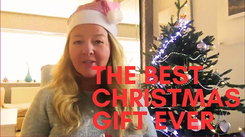 The BEST Christmas Present Ever with Honorable Lee Clegg and Mel Kate on The Never Settle Podcast