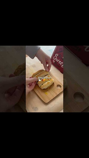 Yummiest Chicken Bread! Snack like a pro!