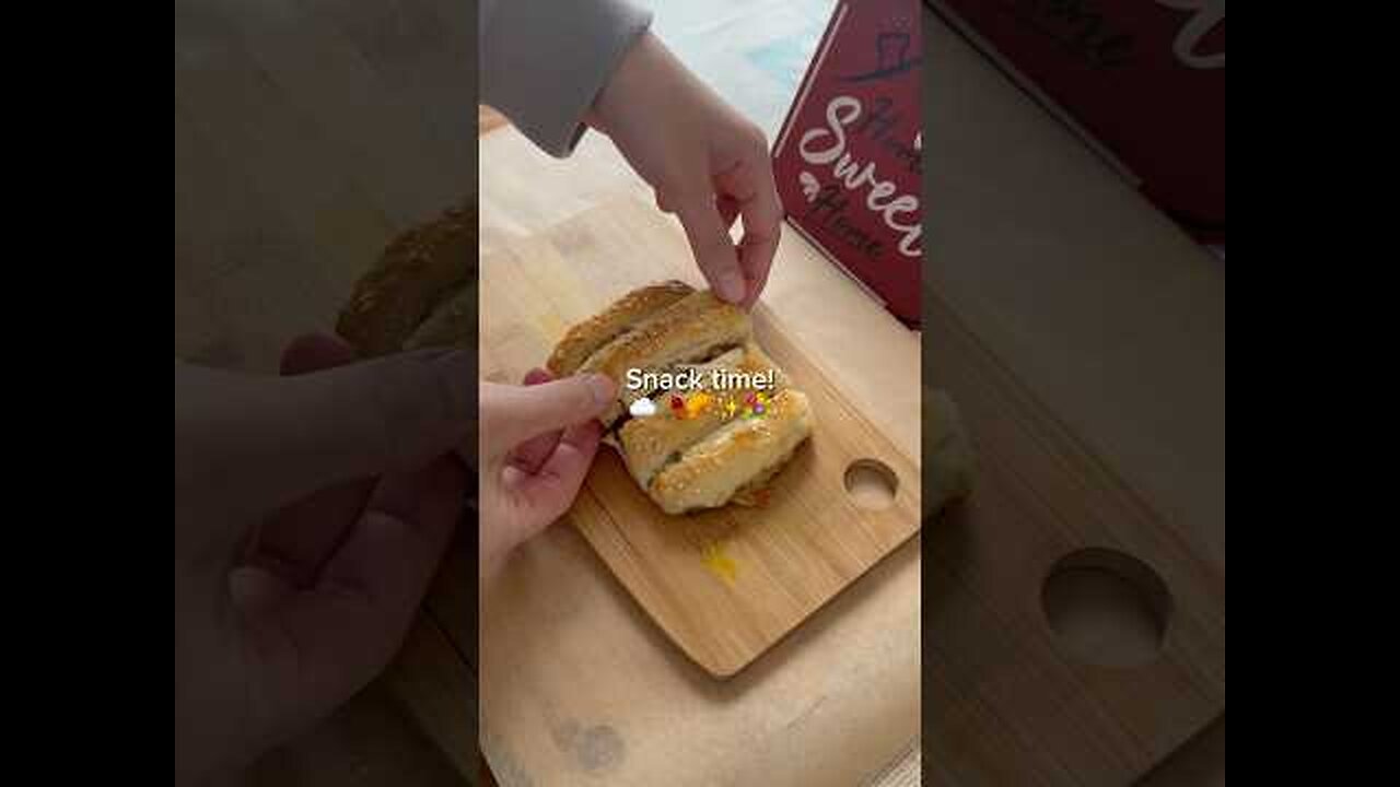 Yummiest Chicken Bread! Snack like a pro!