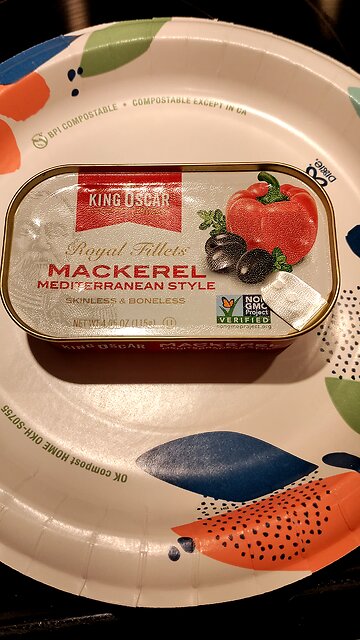Eating King Oscar Royal Fillets Mackerel Mediterranean Style, Dbn, MI, 11/19/25