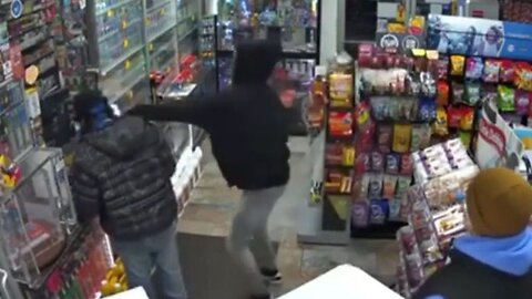 Man With Catlike Reflexes Escapes Being Stabbed To Death At A Gas Station