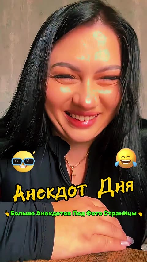 Galoshes are a type of footwear.