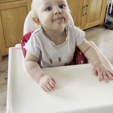 Baby Kayla Brushing Teeth | Tiny Hands Learning 🪥