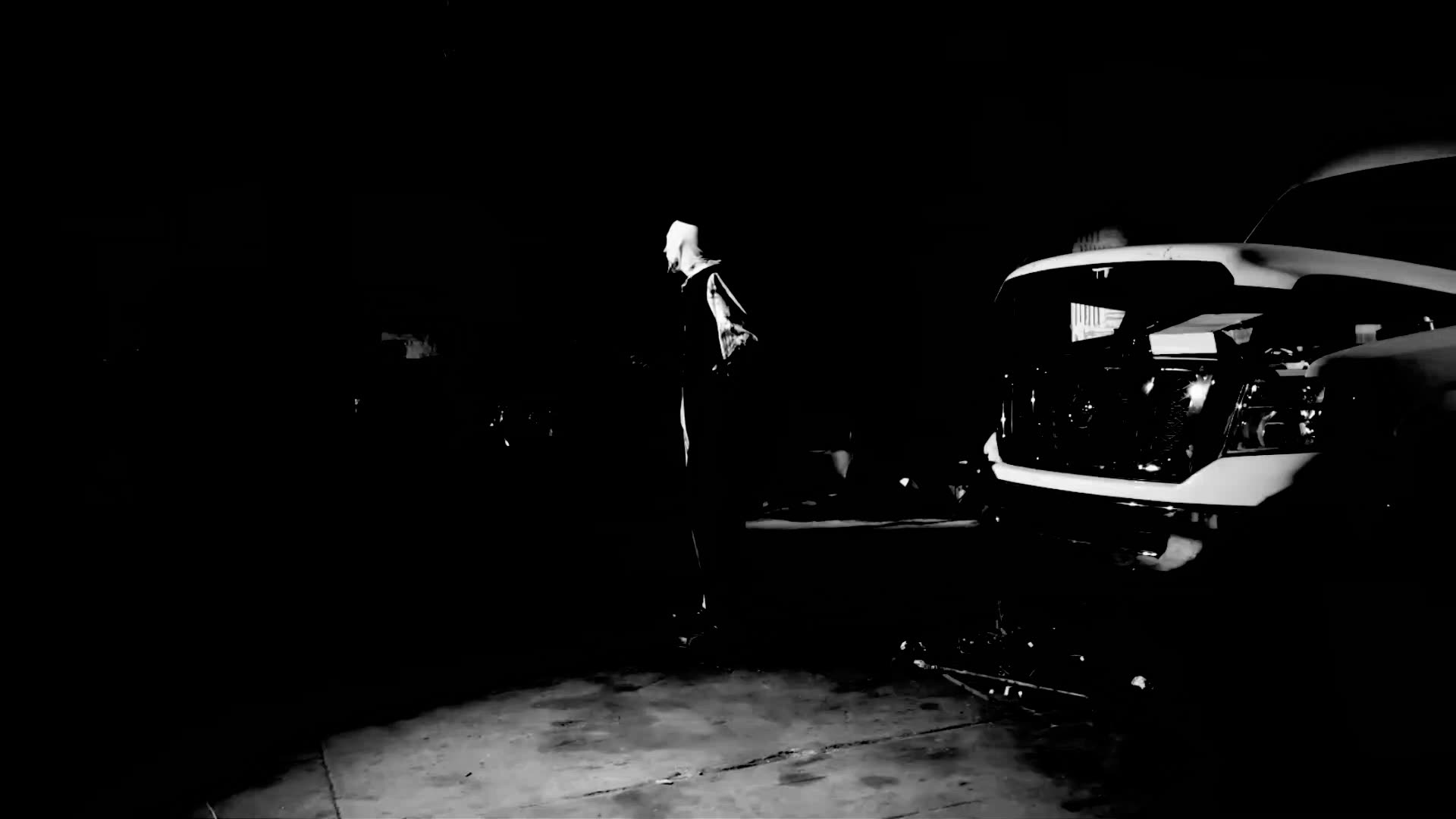 The Rotten Elephant - (HALLO) i just bumped into (WEEN) at a Target and they tried to (BEAT) me up