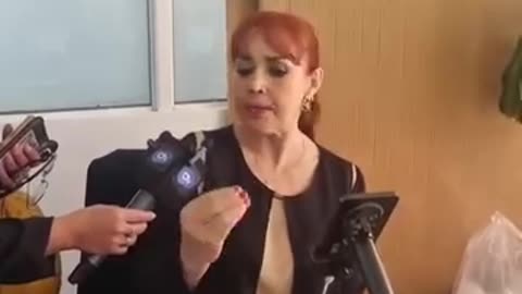 Octubre 2025 Dra. Lilina Zelana dando charla de enveneamiento en todas las vacunas