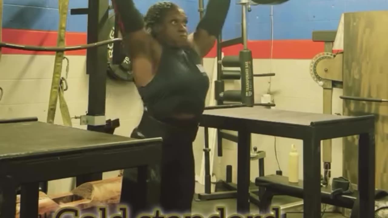 💪 Strongwoman Secrets: Nadia Stowers Shares Her MODEXUS Must-Haves 🌱🔥