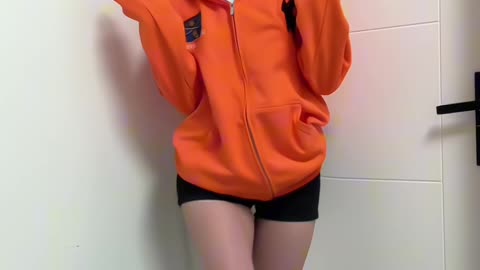 Daily Beauty EP 278 | Stunning Crimson Short shorts Provocative Posing