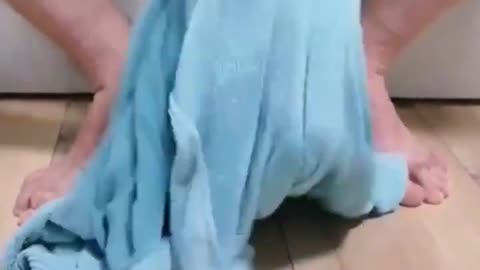 He looks so serious after shower. 😂😂