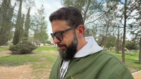 E3 BOOTS on the ground. Denmark warns US on Greenland. Trump, Venezuela shakedown. Oil tanker chase