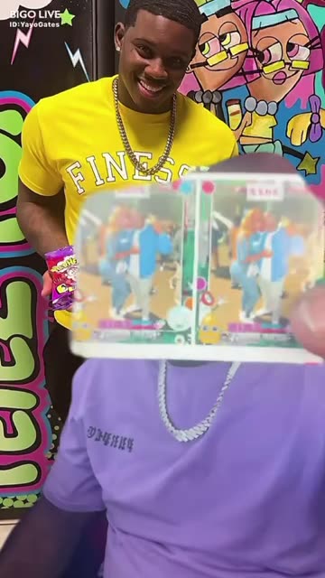 YAYO STILL IN LOVE WITH TEETEE KEEPS PICTURE OF THEM IN HIS WALLET!!!