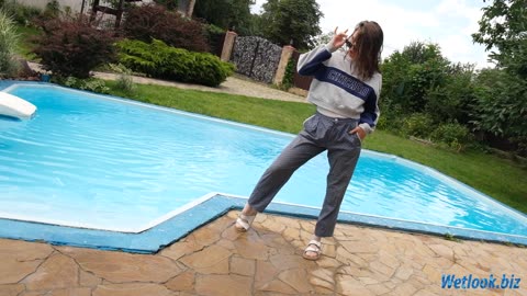 Wetlook sport outfit