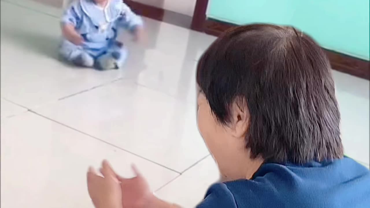 Funny video of how a child came forward when called video skc.com 61