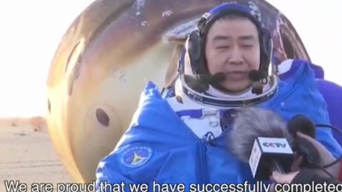 Shenzhou-20 Crew Lands Safely with Shenzhou-21 Spacecraft! Emotional Messages After Touchdown 🇨🇳 🚀🔥