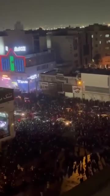 🇮🇷 Protest in Tehran, Iran.