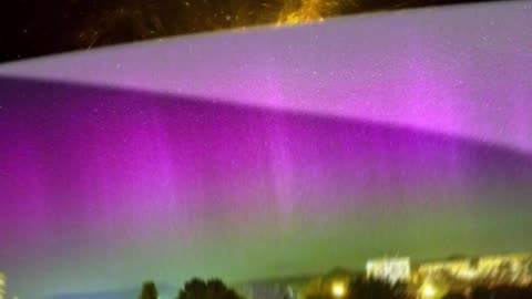 LIDÉ NEMAJÍ CO PÍT - ZPRÁVY Z MAINSTREAMU 9.-11.11.2025