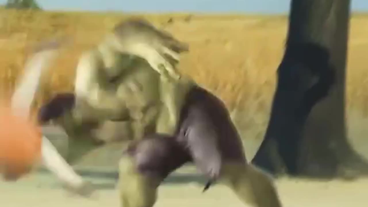 When Hulk join Squid Game amazing scene