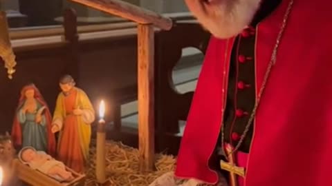 Dios se hizo pequeño para que nadie tenga miedo de acercarse a Él