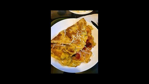 🍳 Irresistible Homemade Omelette Perfection! 😋