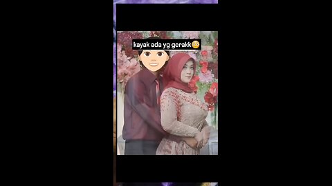 kayak ada yang gerak
