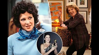 Broadway Actress And Star Of TV's 1970s Sitcom 'Alice' Linda Lavin Dead At 87