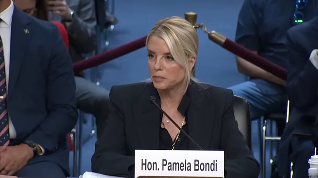 Ted Cruz & John Kennedy Roast Each Other, Crack Up Senate With Hilarious Exchange!