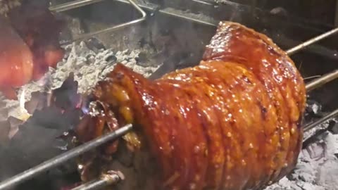 Lechon Belly Cooking Street-Side in the Philippines 🇵🇭🔥