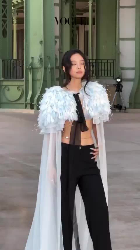 Blackpink Jennie CHANEL 2025