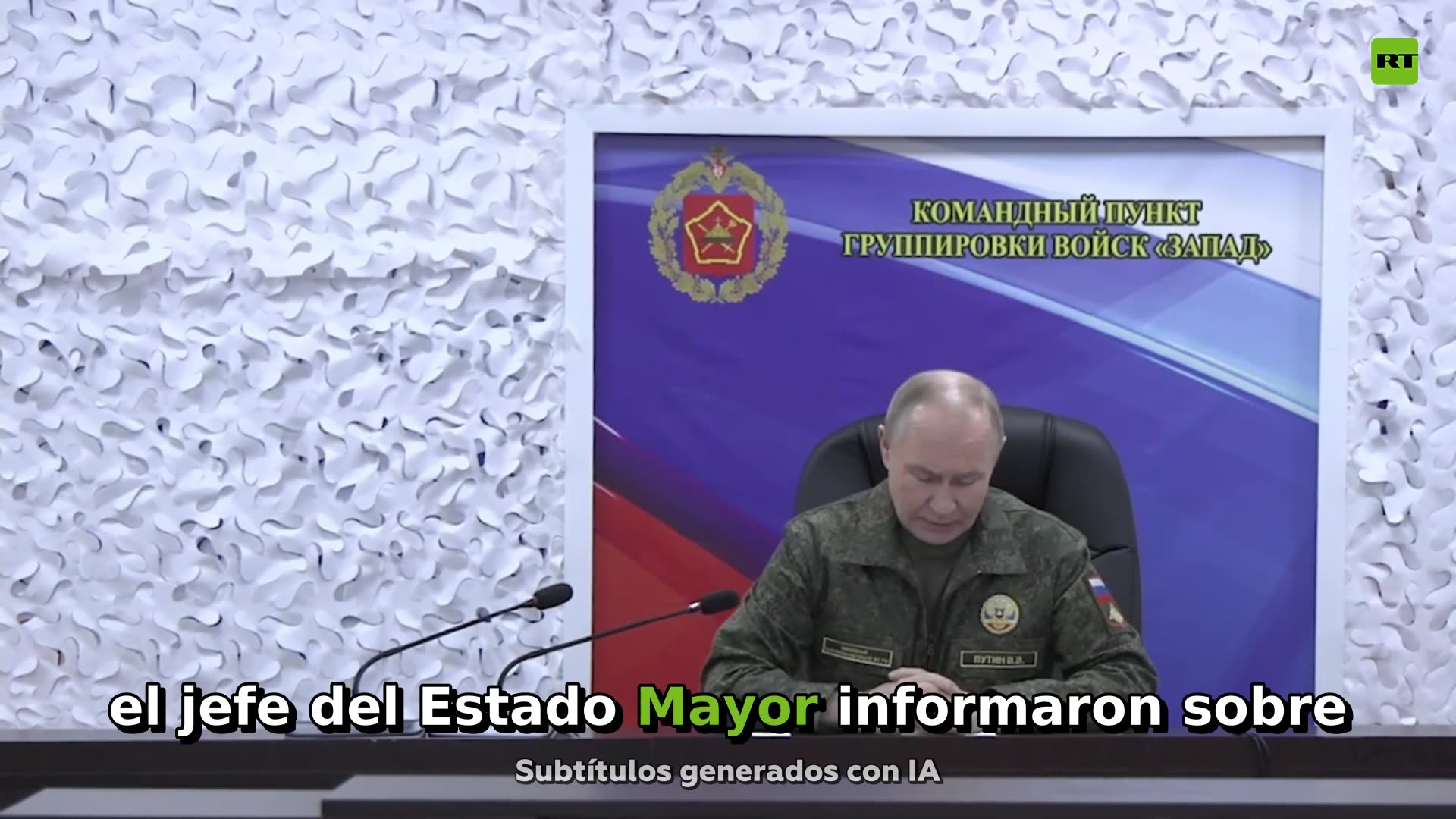 Putin visita uno de los puestos de mando del Grupo Západ