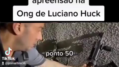 2023/05/20. Apreensão de armas na ong de Luciano Huck. Muitos falaram que era mentira que os fuzis não era do Luciano Huck, agora ele deixa Claro que, sim. quando alguém defende traficantes é porque é ligado a eles.