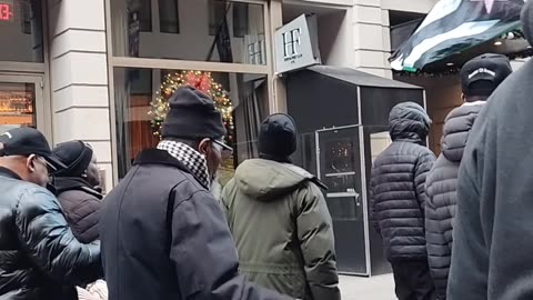 Apoyando la soberanía del Venezuela y México.