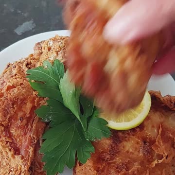 Golden Crispy Fried Chicken! Crispy & Juicy Butter-Brined Fried Chicken! The Ultimate Recipe🍗