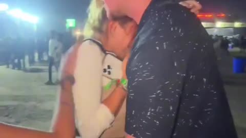 CONCERTS IN INDIA AREN'T SAFE FOR WOMEN: A White Woman Visiting India Gets Groped / Harassed