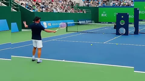 This man's extraordinary skill in hitting the ball into a small hole #shorts #viral