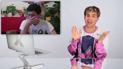 Hairdresser Reacts to Bleach Fails That Almost Ended Friendships