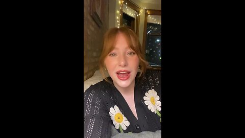 is this a green flag or a green flag...