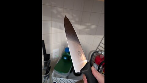 She broke out and got a KNIFE!