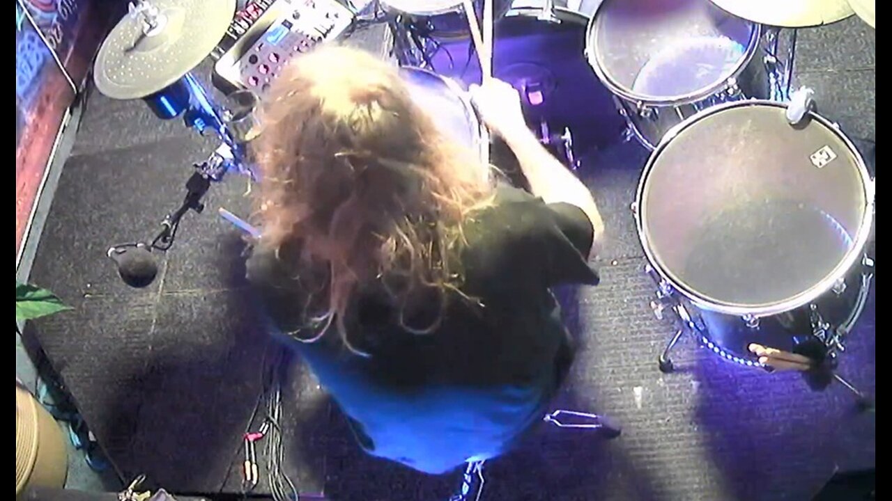 Welcome to paradise (122025)