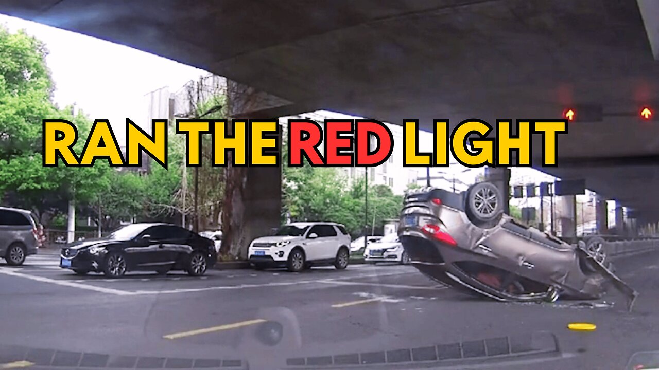 Red Light Disaster Car Slams Into Traffic at Full Speed| CRASH PULSE