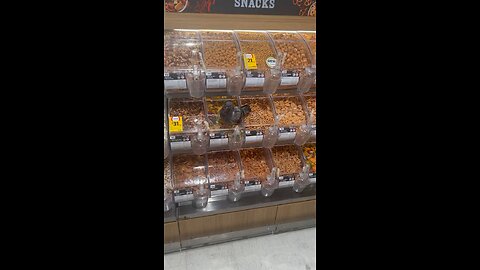 Pigeon shoplifting in Australia 🇦🇺