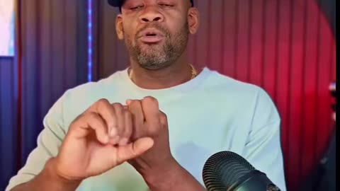 EL COMUNISMO ACABA CON EL ALMA 😢 CREA SOCIEDADES SIN VALOR ALGUNO.