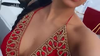 @jessicaiguerra2 in sexy Eastern outfits en showing what she has to offer