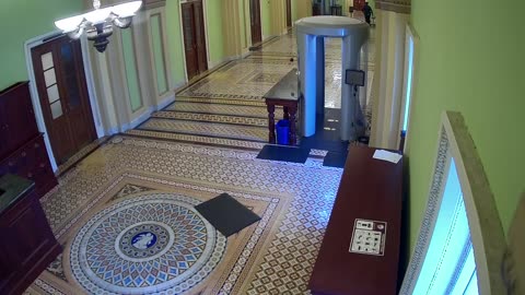 0304USCS03SenateGallerySWnearS324_2021-01-06_15h20min02s043ms.mp4