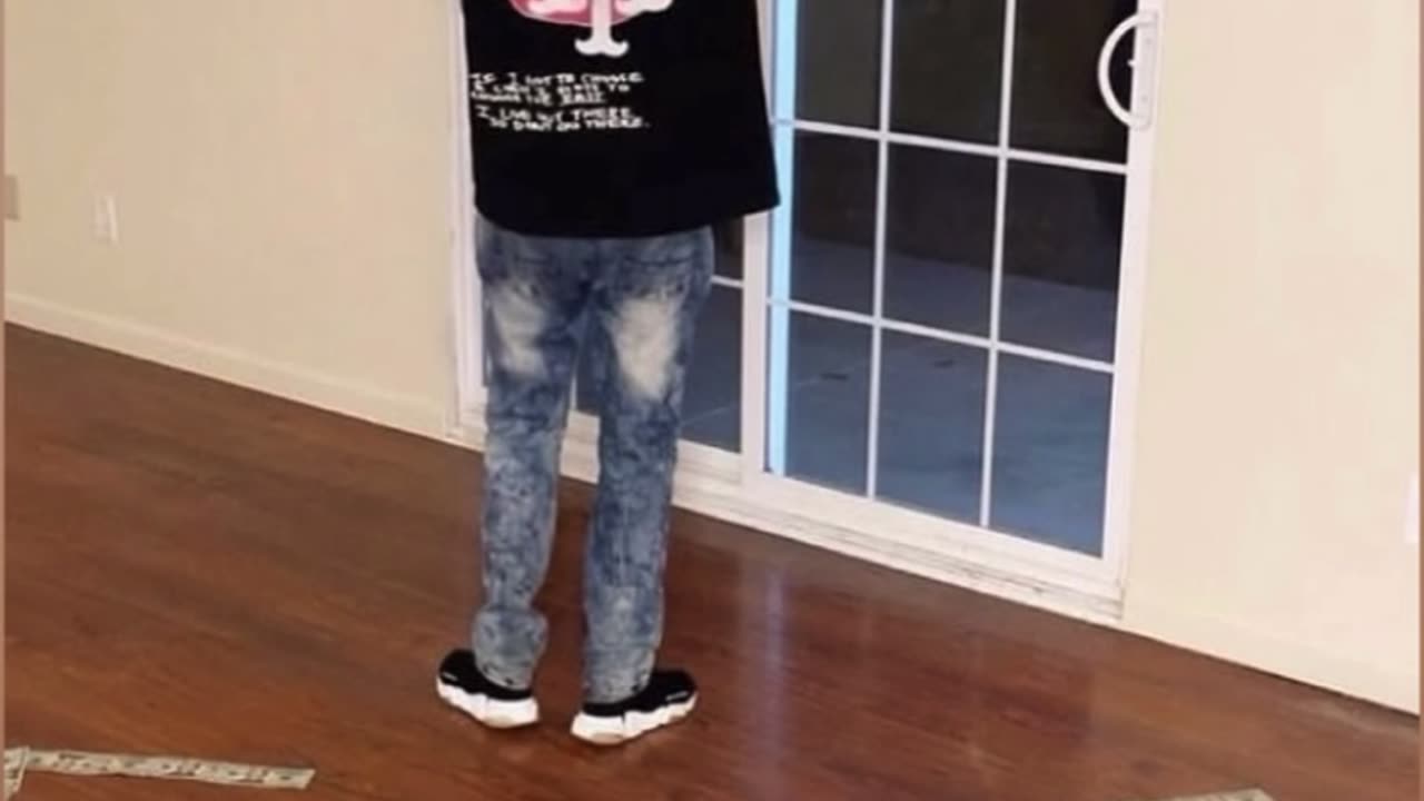 All I do is hit banks & make big withdrawals 🏦