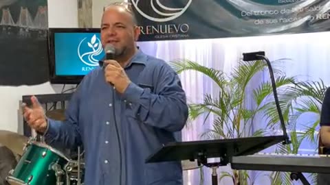 Renuevo Iglesia Cristiana Servicio Dominical (Alabanzas) 19-10-2025