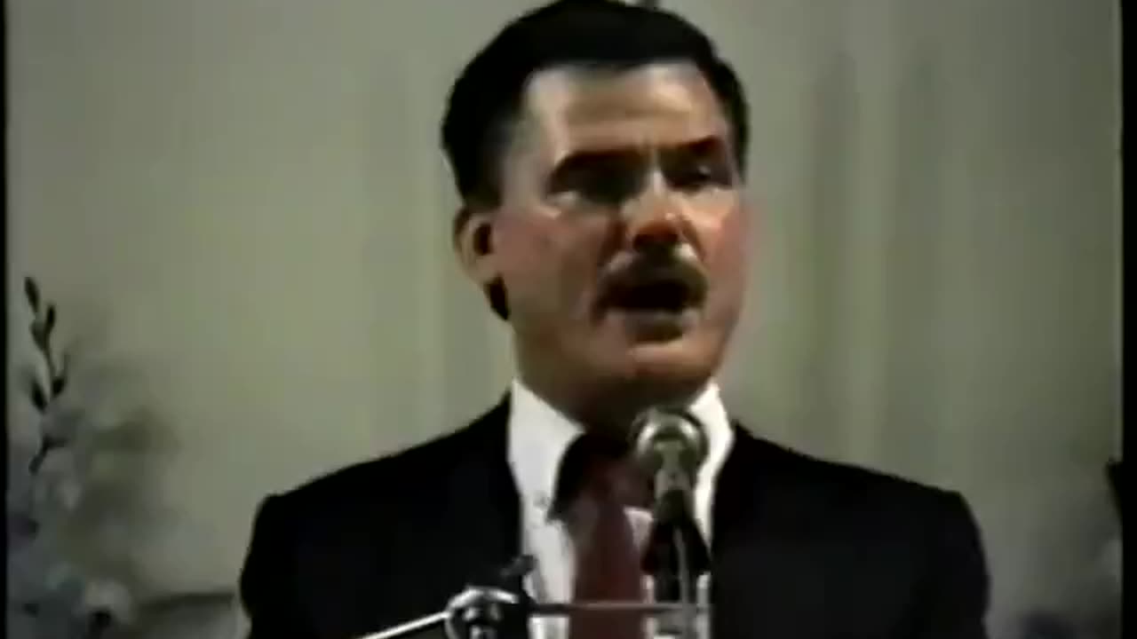 Louis Beam: "The Real Problem is White Folk" 👨👩