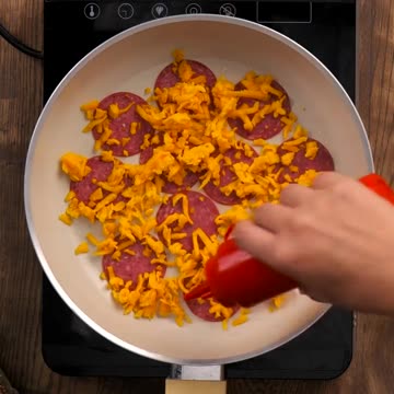 My cholesterol after watching this: 📈📈📈